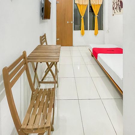 Reddoorz Syariah At Jalan Ra Kosasih Sukabumi Hotel Buitenkant foto